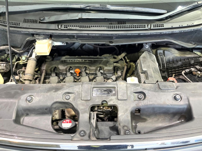 2012 Honda Step Wagon DBA-RK1 (UW-6a17b2f2bf0a1)[4]