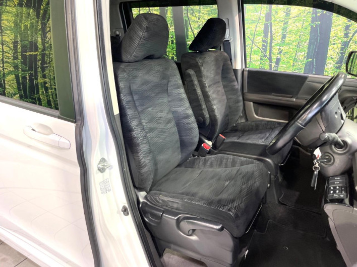 2012 Honda Step Wagon DBA-RK1 (UW-6a17b2f2bf0a1)[23]
