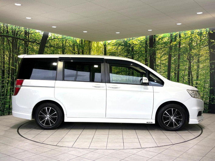 2012 Honda Step Wagon DBA-RK1 (UW-6a17b2f2bf0a1)[11]