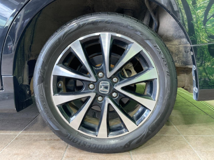 2013 Honda Stepwgn Spada DBA-RK5 (UW-6a17b2f48a7b8)[7]