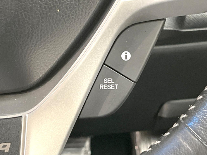 2015 Honda Stepwgn Spada DBA-RK5 (UW-6a17b2f4c1e16)[29]