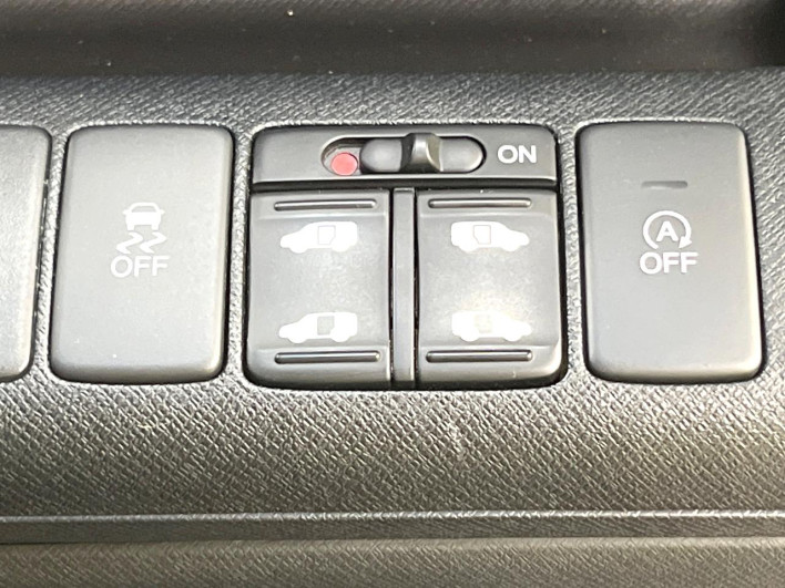 2015 Honda Stepwgn Spada DBA-RK5 (UW-6a17b2f4c1e16)[25]