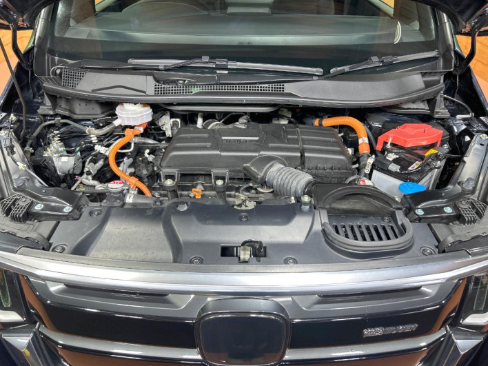2024 Honda Step Wagon 6AA-RP8 (UW-6a17b2f62e13a)[19]