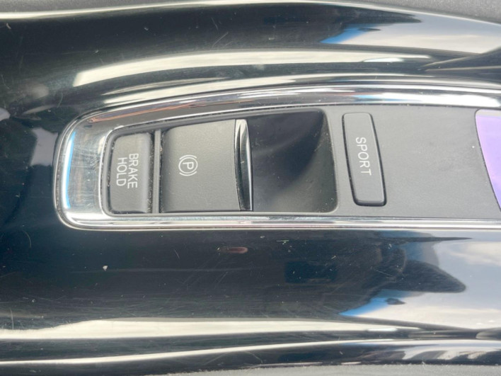 2014 Honda VEZEL DAA-RU3 (UW-6a17b2f74d948)[29]