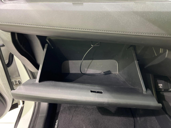 2017 Honda VEZEL DAA-RU4 (UW-6a17b2faebd72)[4]