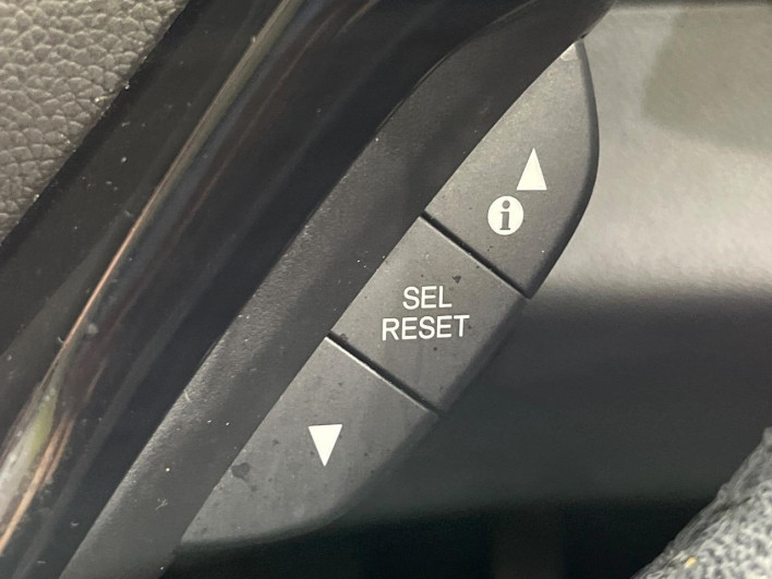 2017 Honda VEZEL DAA-RU4 (UW-6a17b2faebd72)[28]