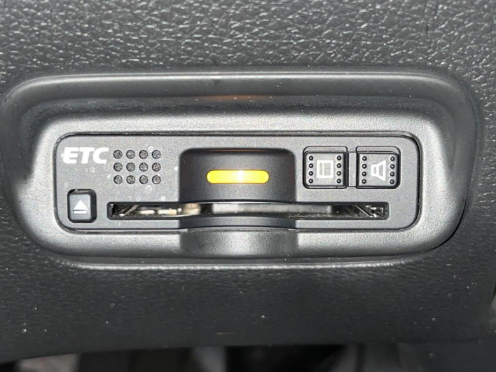 2017 Honda VEZEL DAA-RU4 (UW-6a17b2faebd72)[24]