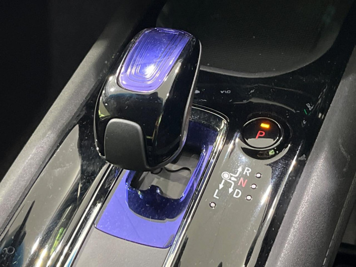 2017 Honda VEZEL DAA-RU4 (UW-6a17b2faebd72)[21]