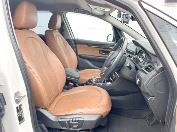 2015 BMW 2 Series DBA-2A15 (UW-6a17b324d346a)[27]