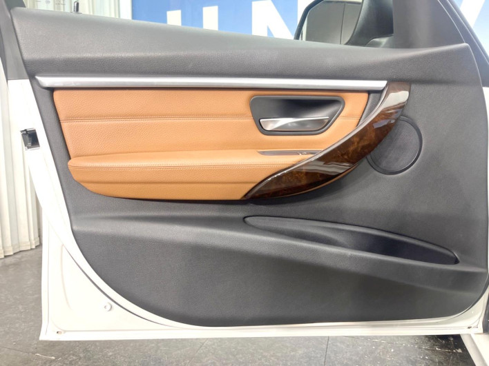 2015 BMW 3 Series DBA-8A20 (UW-6a17b325cf945)[9]