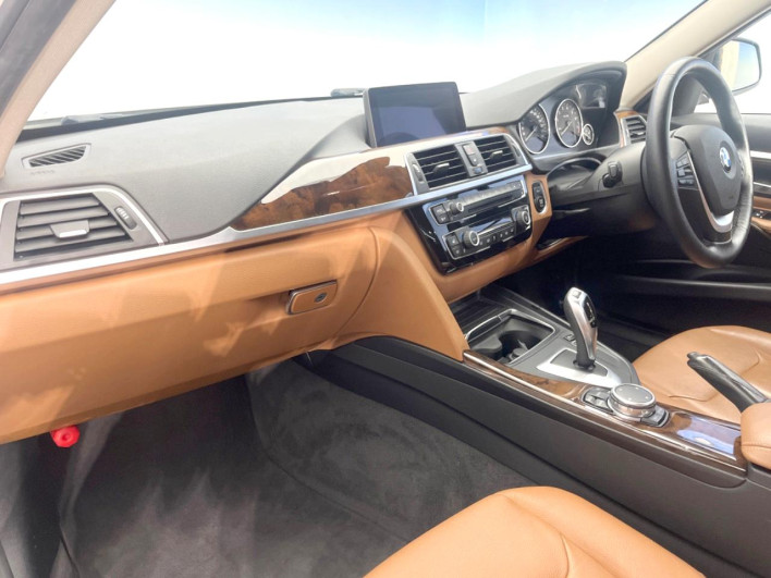 2015 BMW 3 Series DBA-8A20 (UW-6a17b325cf945)[11]