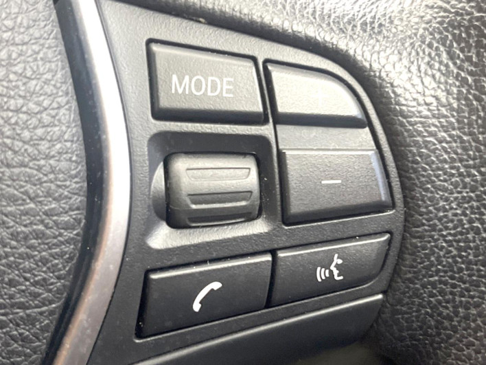 2015 BMW 3 Series DBA-8A20 (UW-6a17b325cf945)[27]
