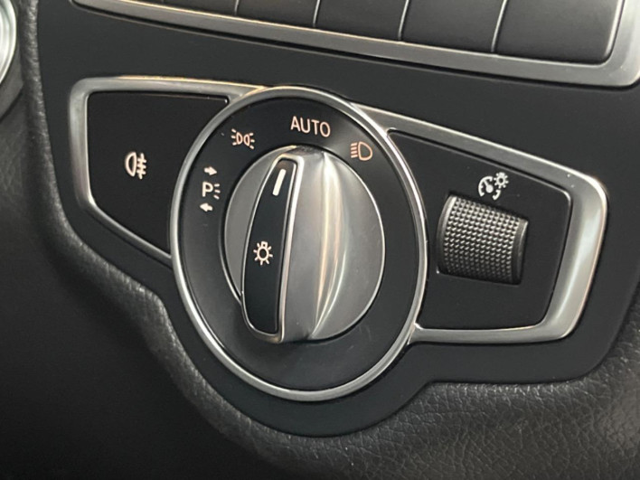 2019 Mercedes Benz C CLASS STATION WAGON DBA-205240C (UW-6a17b32aa758d)[23]