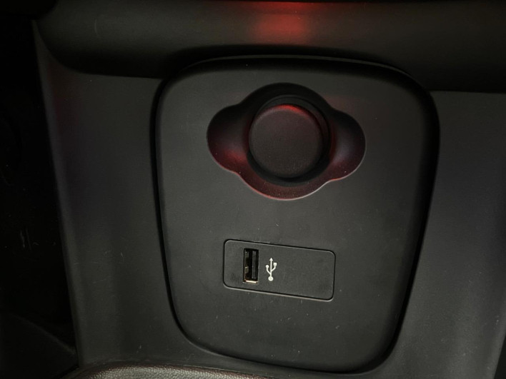 2021 Rover Mini 3DA-XY15MW (UW-6a17b32b8b948)[19]
