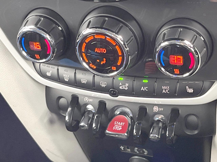 2018 Rover Mini LDA-YT20 (UW-6a17b32de2e23)[15]