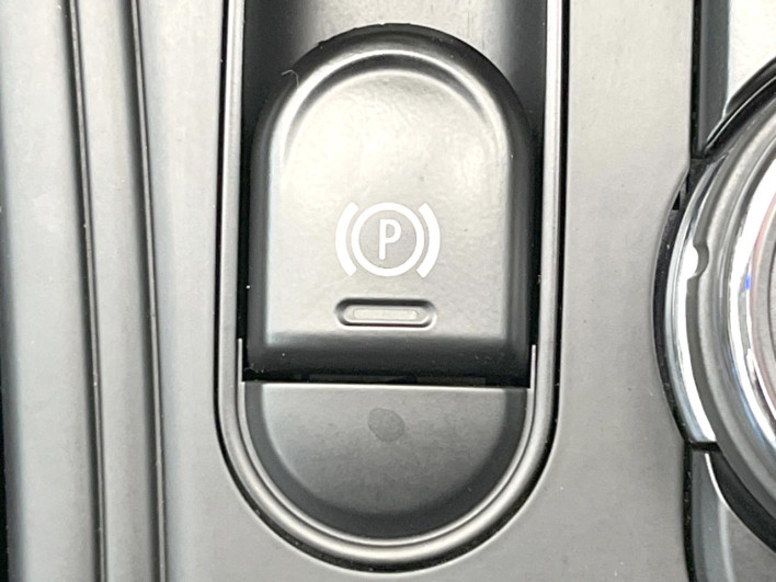 2018 Rover Mini LDA-YT20 (UW-6a17b32de2e23)[22]