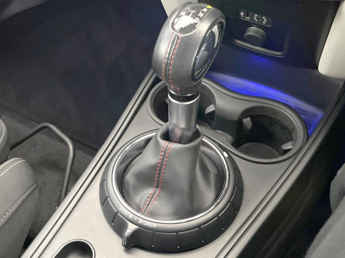 2018 Rover Mini LDA-YT20 (UW-6a17b32de2e23)[19]