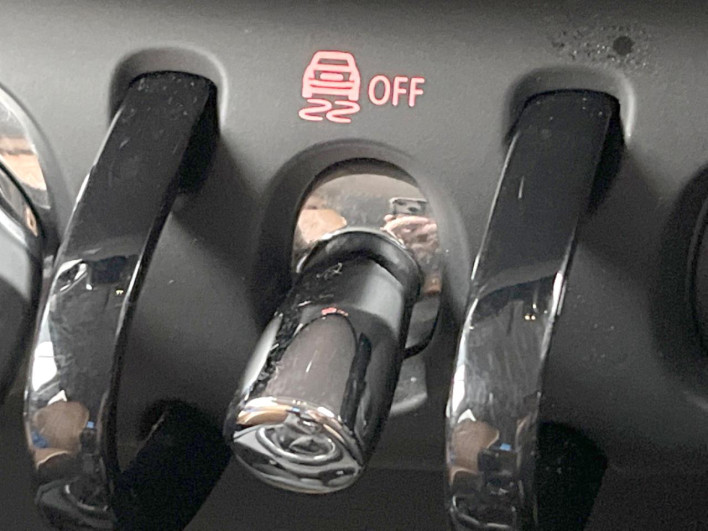 2017 Rover Mini LDA-YT20 (UW-6a17b32e46ddc)[15]