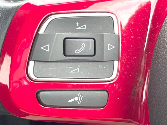 2016 Volkswagen The Beetle DBA-16CBZ (UW-6a17b32e98c3d)[27]