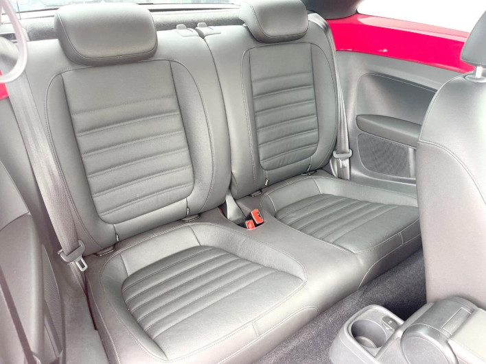 2016 Volkswagen The Beetle DBA-16CBZ (UW-6a17b32e98c3d)[10]