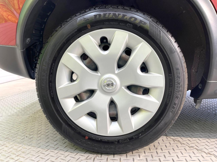 2015 Nissan JUKE DBA-YF15 (UW-6a17b330c8d7c)[19]
