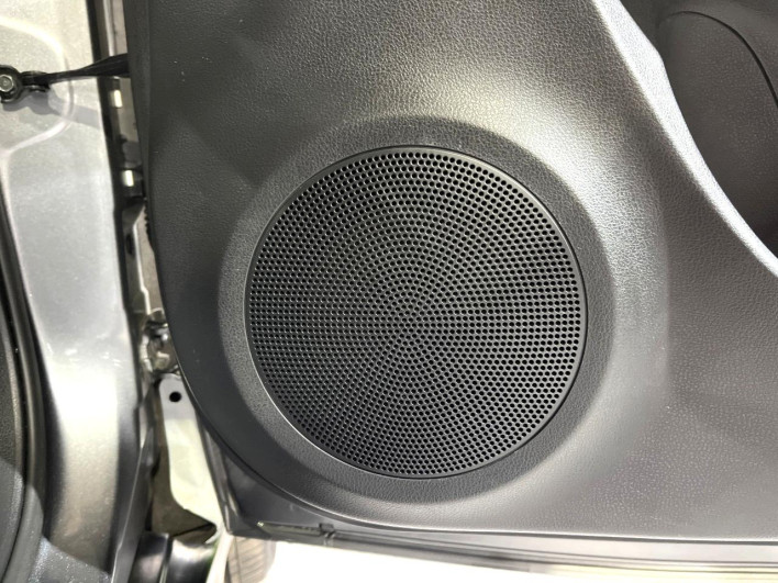 2016 Nissan JUKE DBA-YF15 (UW-6a17b330d6322)[6]