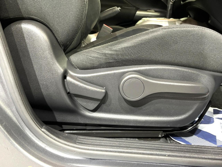 2016 Nissan JUKE DBA-YF15 (UW-6a17b330d6322)[7]