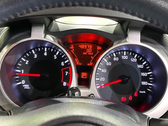2016 Nissan JUKE DBA-YF15 (UW-6a17b330d6322)[27]