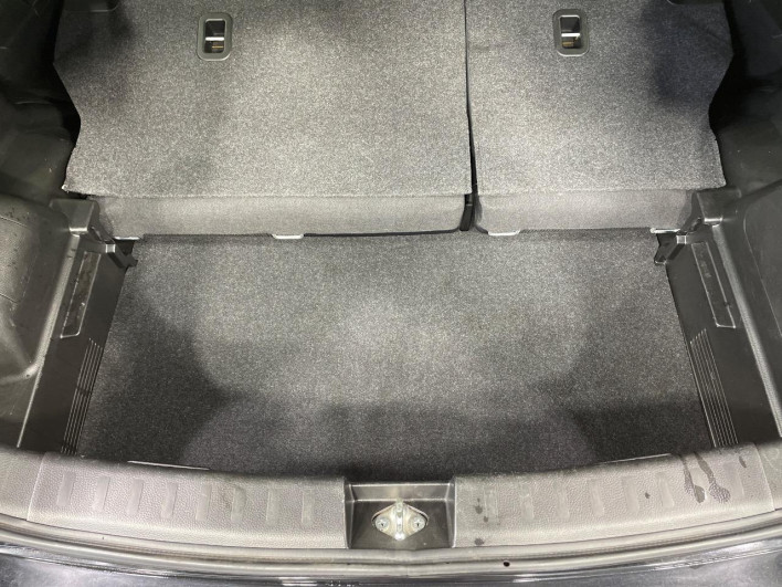 2015 Suzuki Swift DBA-ZC72S (UW-6a17b337ecd1e)[18]