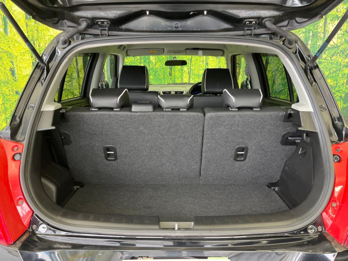 2015 Suzuki Swift DBA-ZC72S (UW-6a17b33803c46)[25]