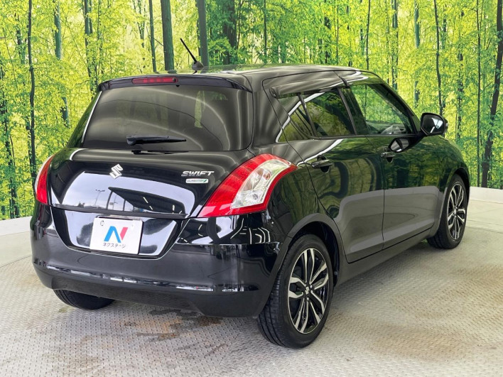 2015 Suzuki Swift DBA-ZC72S (UW-6a17b33803c46)[8]