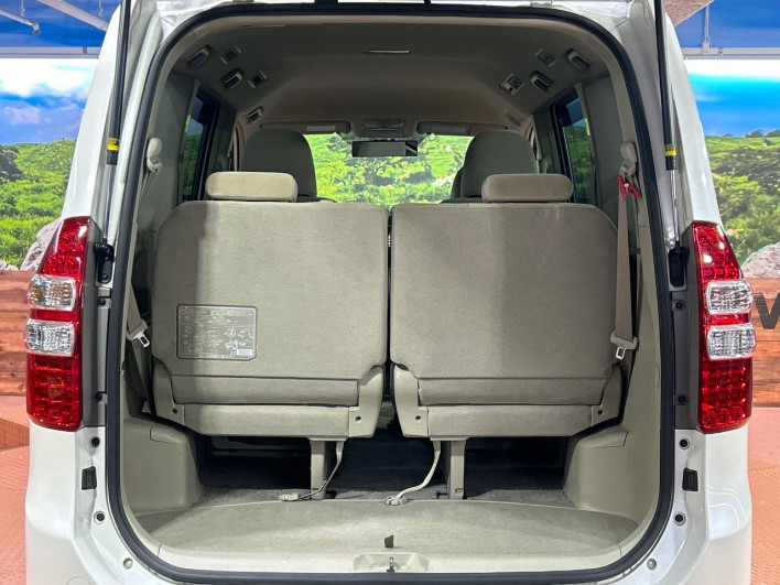 2011 Toyota Noah DBA-ZRR70G (UW-6a17b33c3bba6)[24]