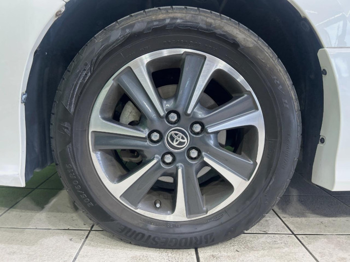 2020 Toyota Noah DBA-ZRR80W (UW-6a17b344579d1)[24]