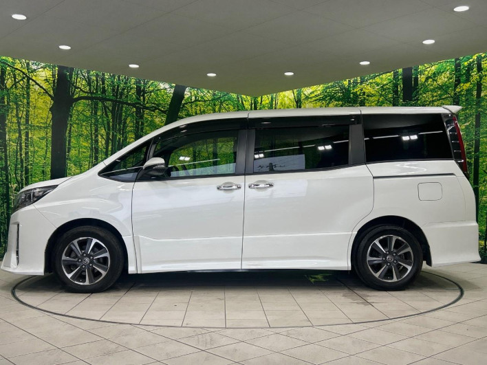2020 Toyota Noah DBA-ZRR80W (UW-6a17b344579d1)[12]