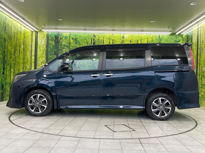 2018 Toyota Noah DBA-ZRR85W (UW-6a17b3479e571)[24]