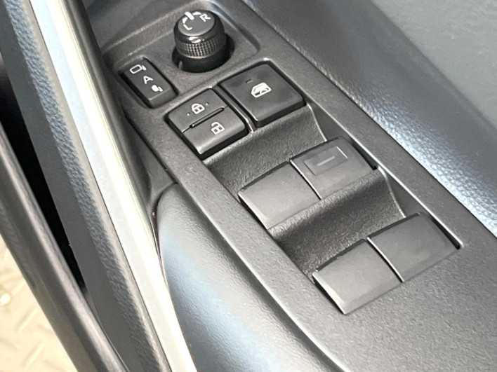 2024 Toyota Corolla Cross 6AA-ZVG13 (UW-6a17b34d40e38)[24]