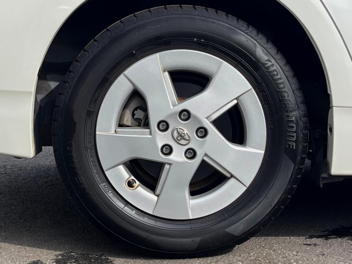 2011 Toyota Prius DAA-ZVW30 (UW-6a17b352933b7)[9]