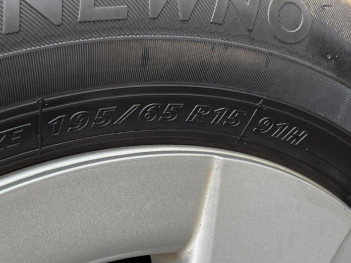 2011 Toyota Prius DAA-ZVW30 (UW-6a17b352933b7)[6]
