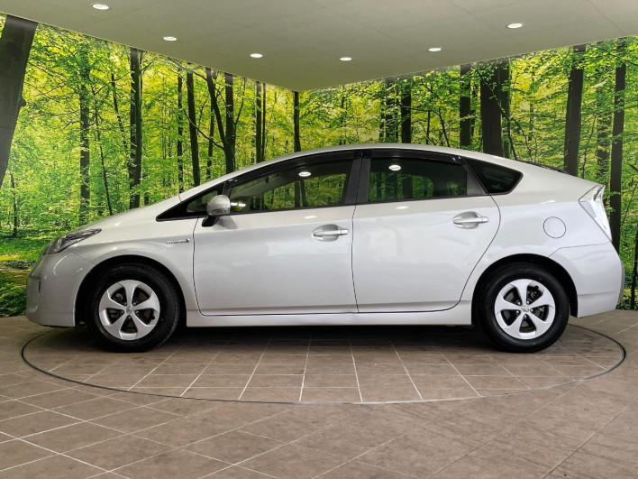 2012 Toyota Prius DAA-ZVW30 (UW-6a17b3542b3f8)[19]