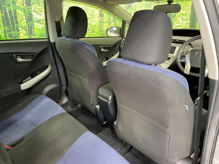 2012 Toyota Prius DAA-ZVW30 (UW-6a17b3542b3f8)[29]