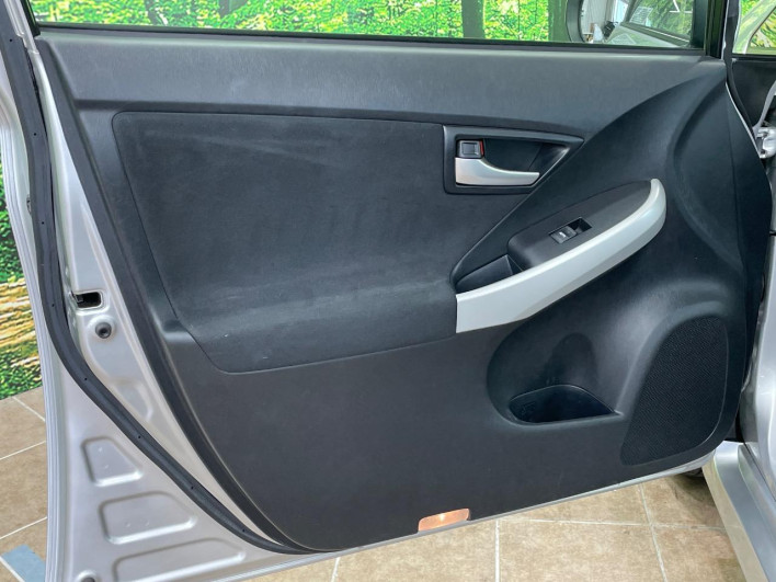 2012 Toyota Prius DAA-ZVW30 (UW-6a17b3542b3f8)[27]