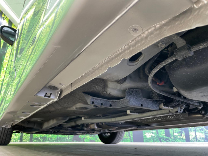 2012 Toyota Prius DAA-ZVW30 (UW-6a17b3542b3f8)[26]