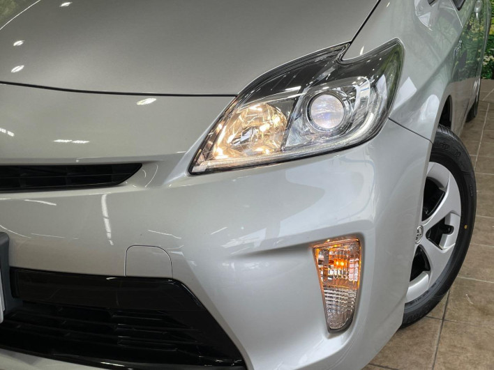 2012 Toyota Prius DAA-ZVW30 (UW-6a17b3542b3f8)[9]
