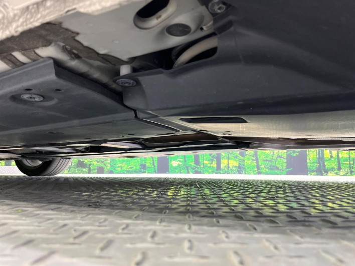 2017 Toyota Prius DAA-ZVW51 (UW-6a17b358ba338)[19]