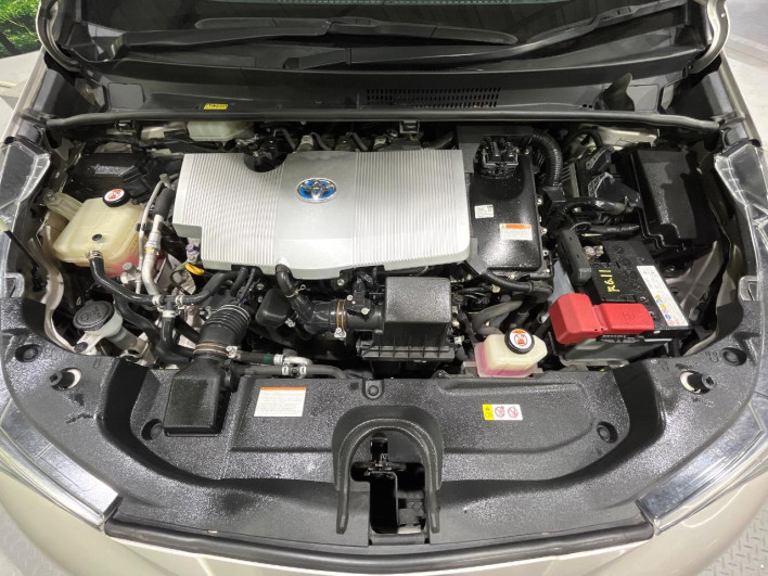 2017 Toyota Prius DAA-ZVW51 (UW-6a17b358ba338)[4]