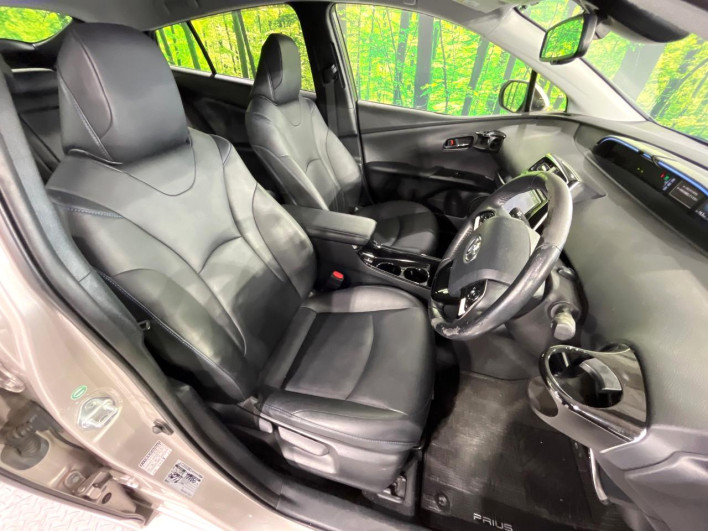 2017 Toyota Prius DAA-ZVW51 (UW-6a17b358ba338)[27]