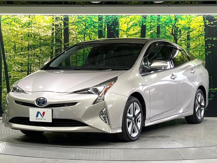 2017 Toyota Prius DAA-ZVW51 (UW-6a17b358ba338)[5]