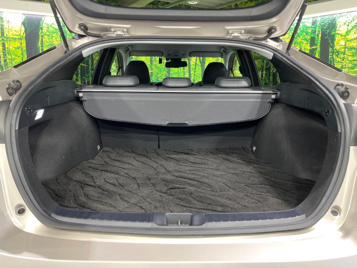 2017 Toyota Prius DAA-ZVW51 (UW-6a17b358ba338)[13]