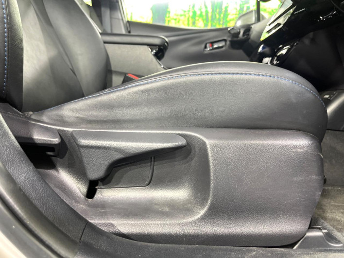 2017 Toyota Prius DAA-ZVW51 (UW-6a17b358ba338)[23]