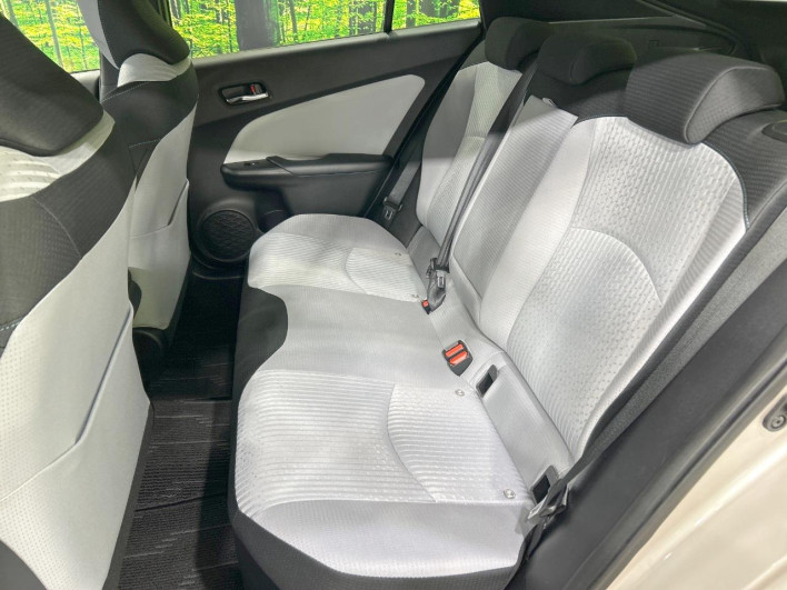 2016 Toyota Prius DAA-ZVW51 (UW-6a17b35a4fd75)[21]